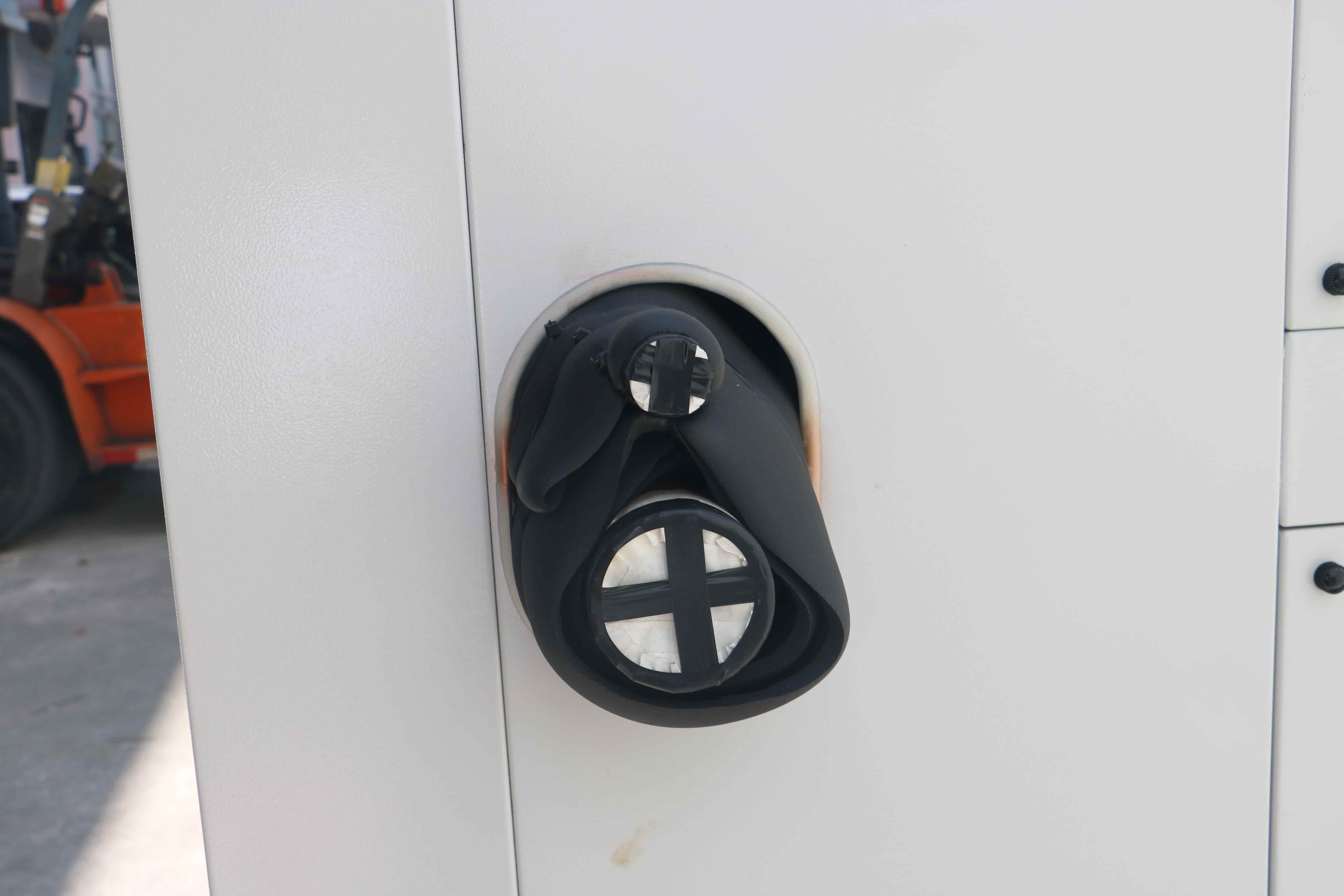 Walk-in test chamber detail