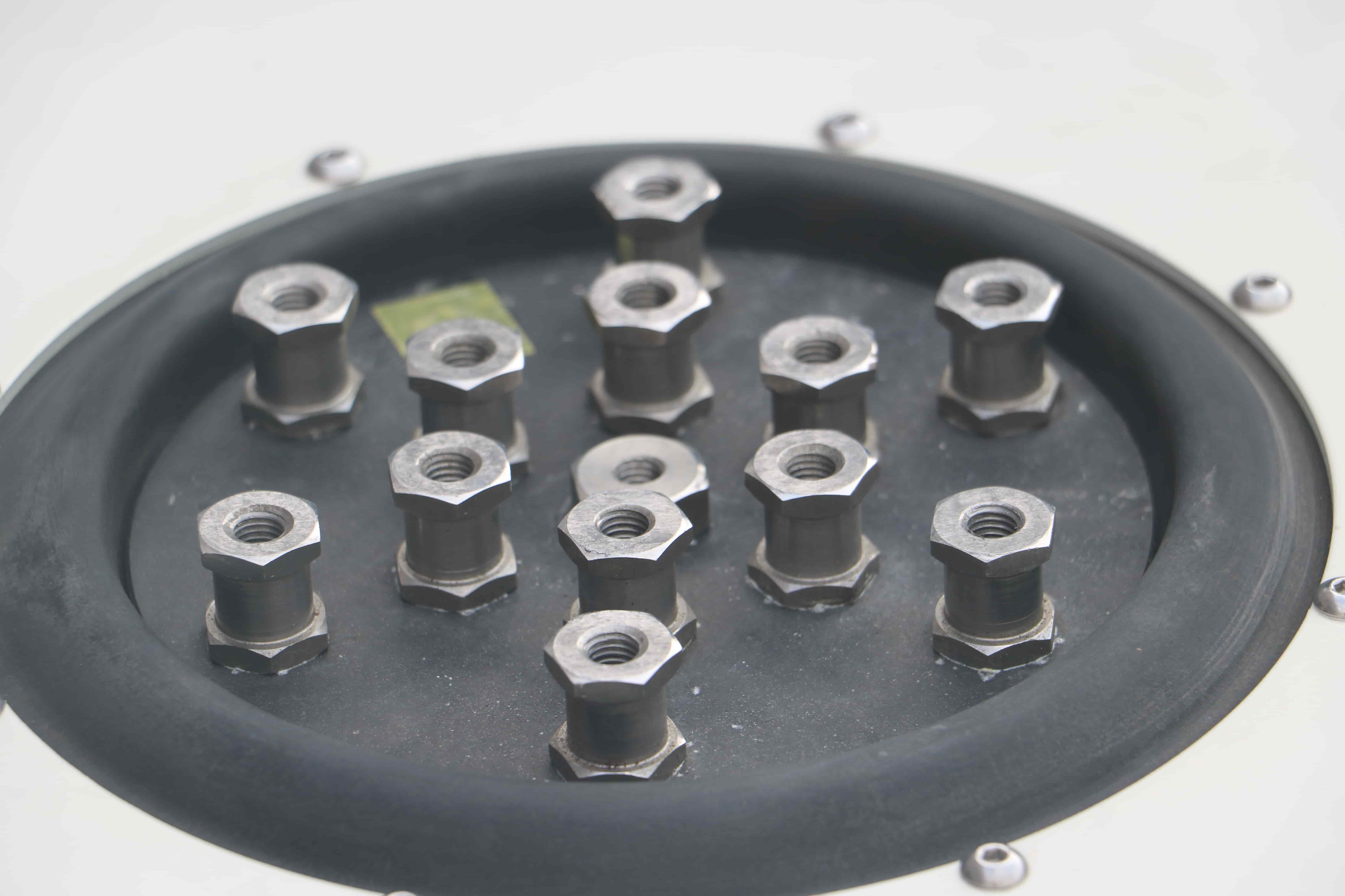 Vibration system horizontal expander bench