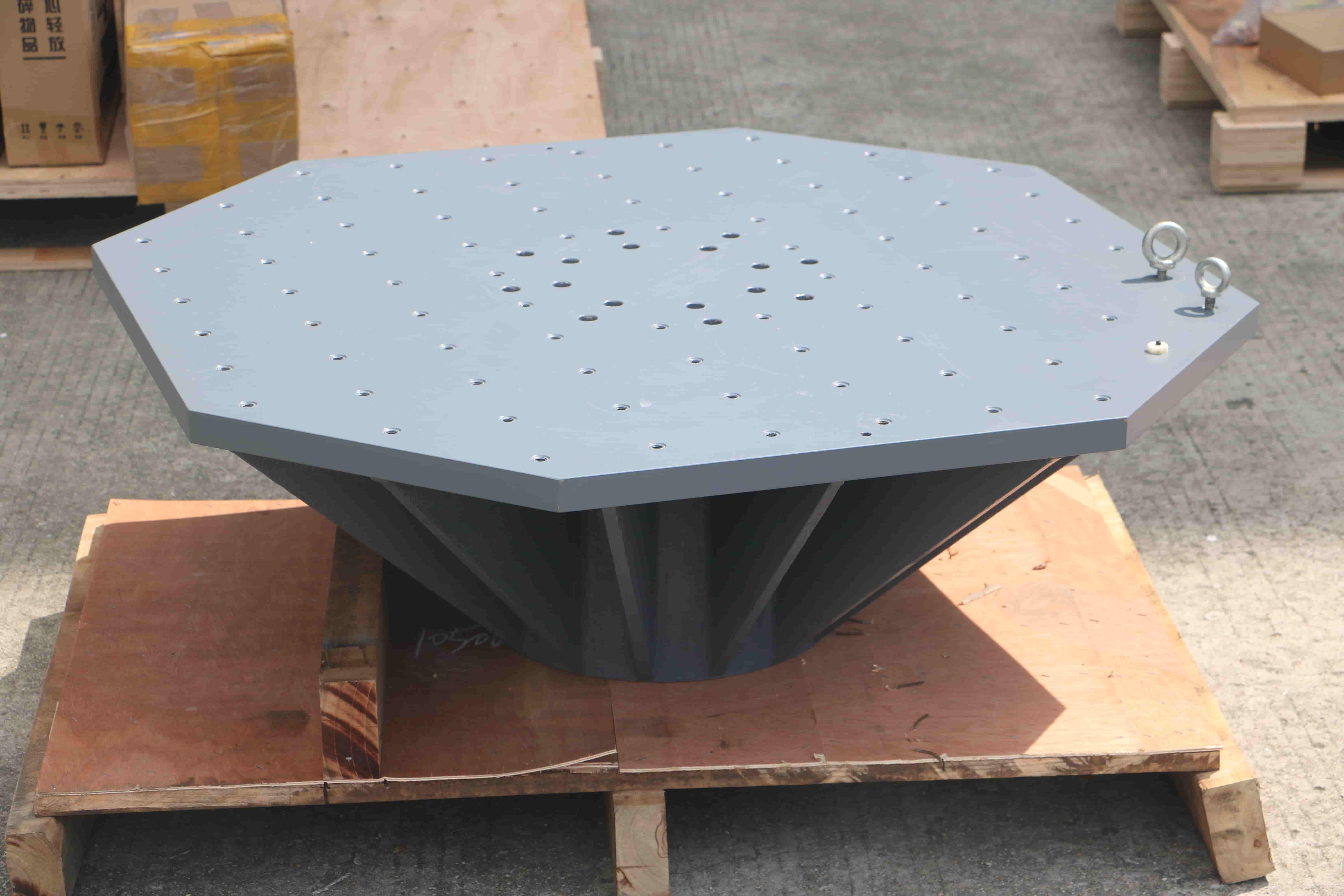 Vibration test system sensor and cable interface